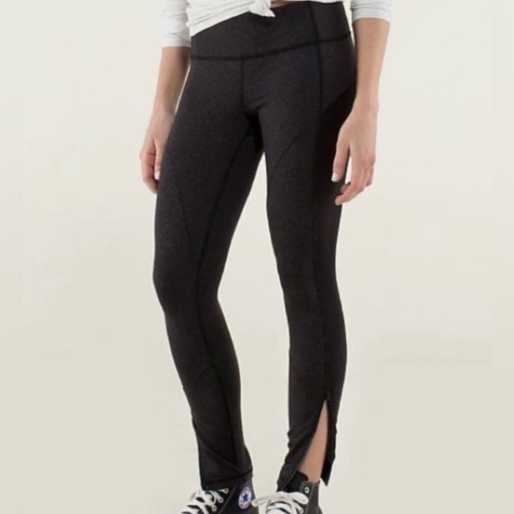Lululemon Athletica Patience Pant Gray & Black Striped Leggings | 4